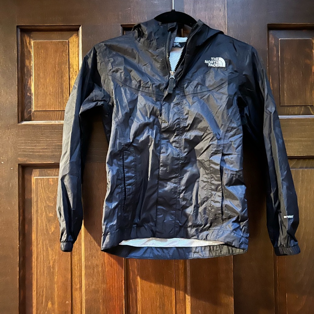 Good condition north face raincoat kids size 7-8